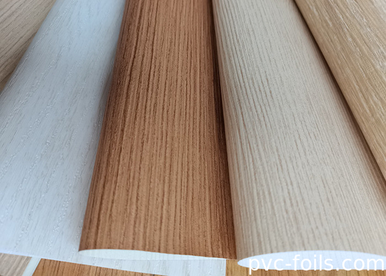 Φύλλα για τοματισμό PVC από κόκκους ξύλου χρυσής βελανιδιάς για προφίλ παραθύρων και θυρών