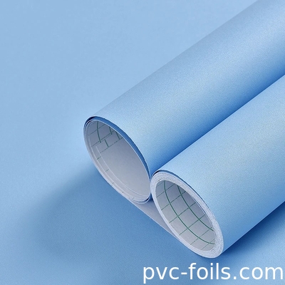 Μπλε στερεόχρωμο αυτοκόλλητο PVC φιλμ ματ ανάγλυφο- φλούδα και κόλλα για κάλυψη επίπλων