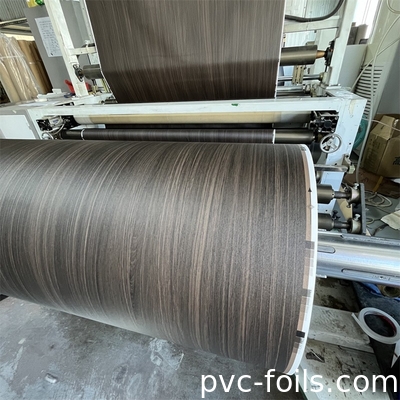 Μαύρο ξύλο κόκκος ανάγλυφο PVC διακοσμητικό φύλλο για MDF ντουλάπι πόρτα κενό μεμβράνη πρέσα