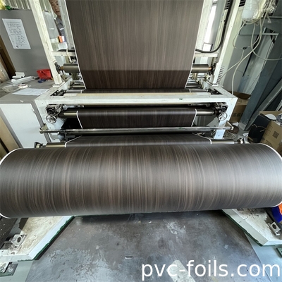 Αυτοκόλλητο μαύρο ντεκορατικό φιλμ PVC με αποτέλεσμα ξύλου για την ανακαίνιση επίπλων